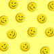 Biscuits décorés smiley fabriqués par Fabulous Biscuits